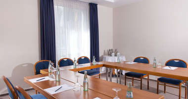 Wyndham Garden Potsdam Hotel meeting room
